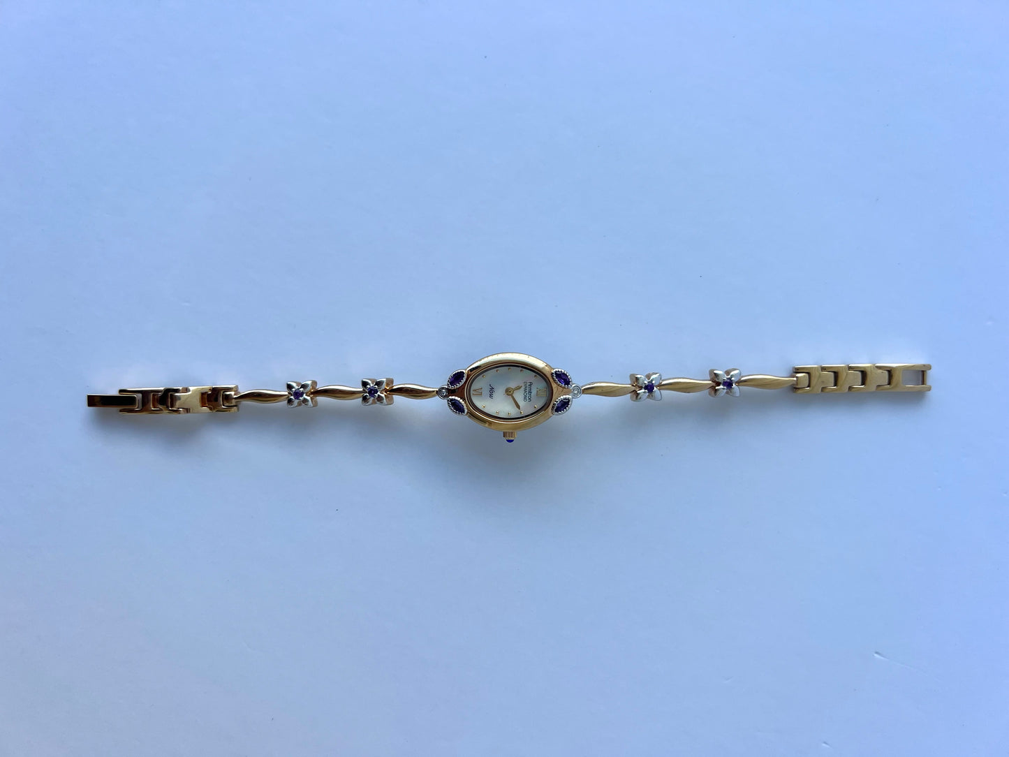 Rare Vintage Purple Flower Dainty Womens Watch Wristwatch Gold Tone