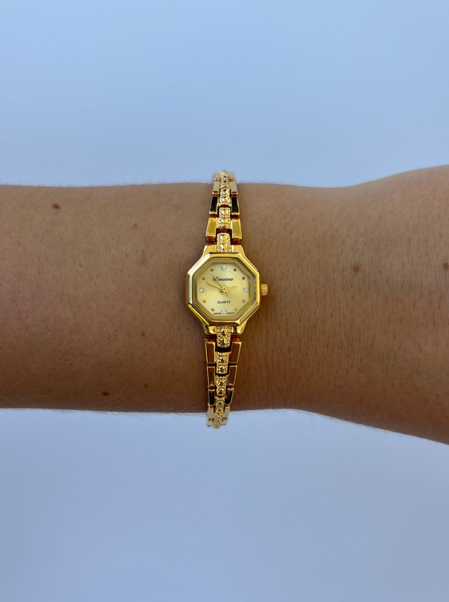 Octagon Womens Classic Vintage Quartz Watch Wristwatch Gold tone