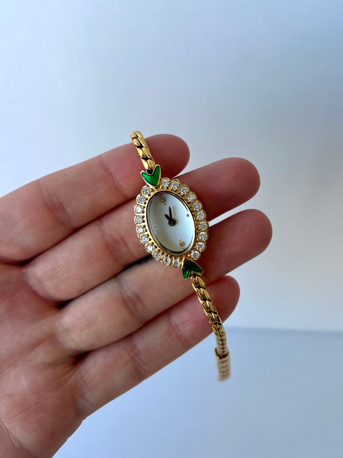 Fairy Green Womens Vintage Quartz Watch Wristwatch Gold tone