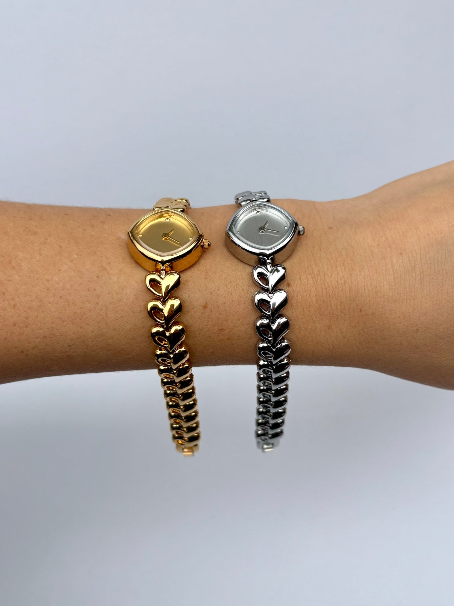 Vintage Silver Dainty Heart Amora Womens Watch Small Face