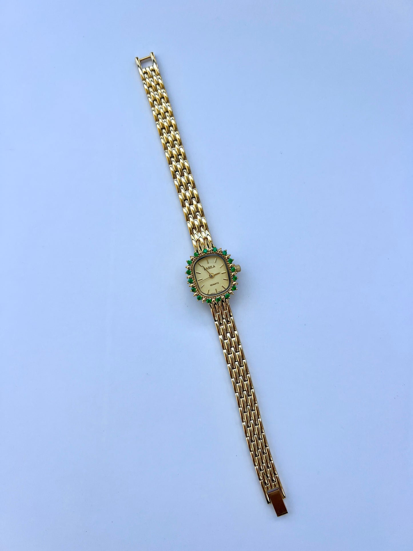 Green Accent Womens Oval Classic Vintage Quartz Watch Wristwatch Gold tone