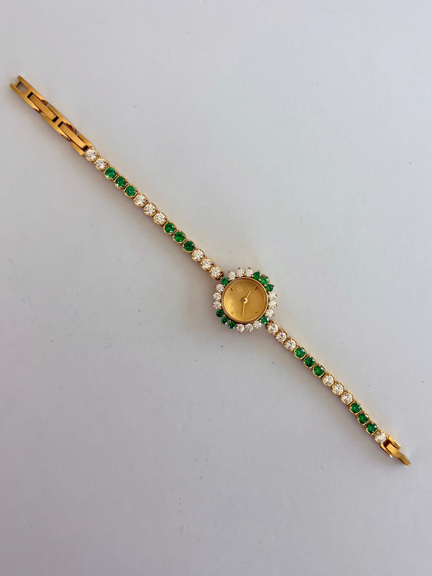 Dainty Crystal Green Womens Vintage Quartz Watch Wristwatch Gold tone