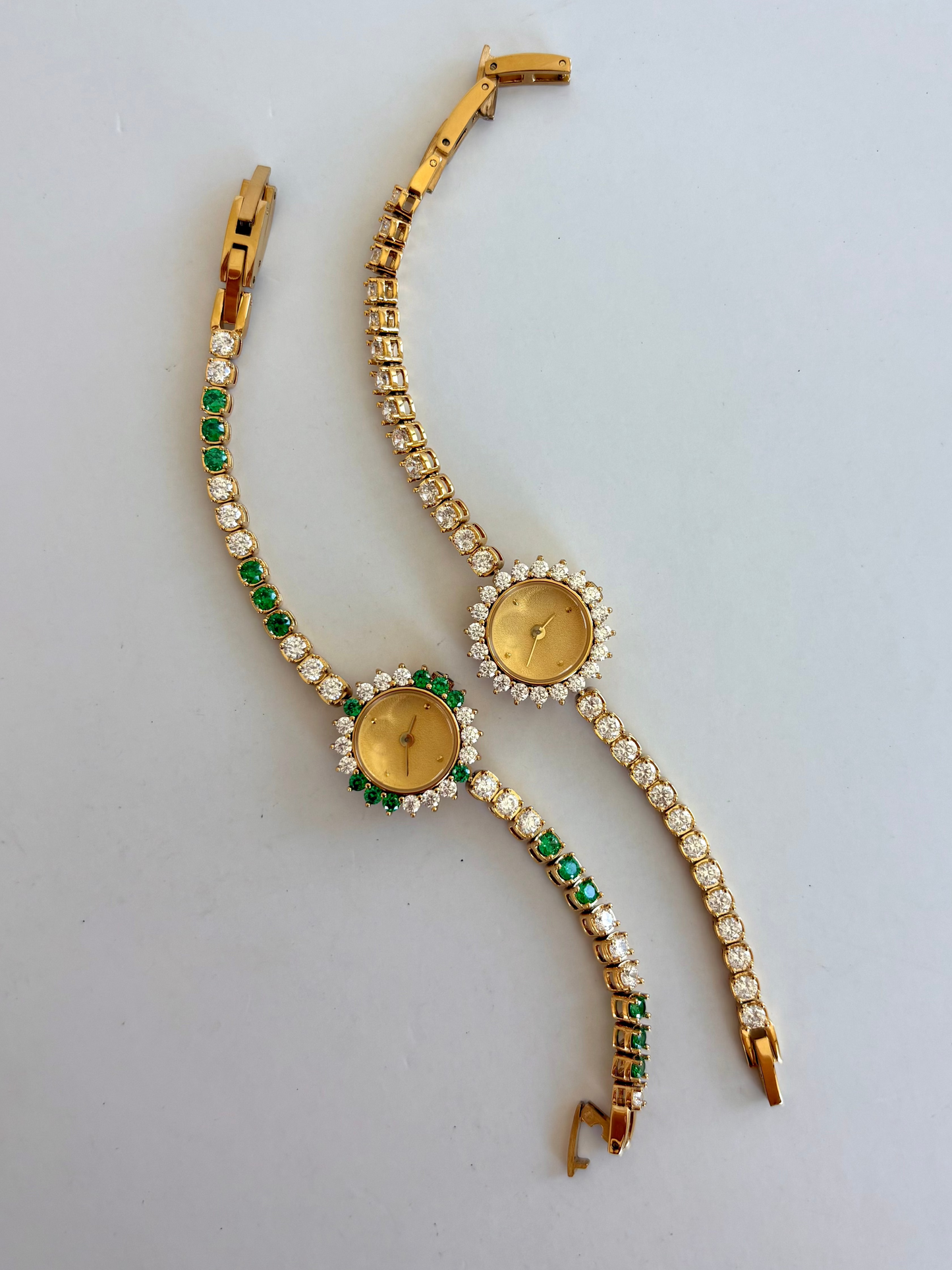 Dainty Crystal Womens Vintage Quartz Watch Wristwatch Gold tone