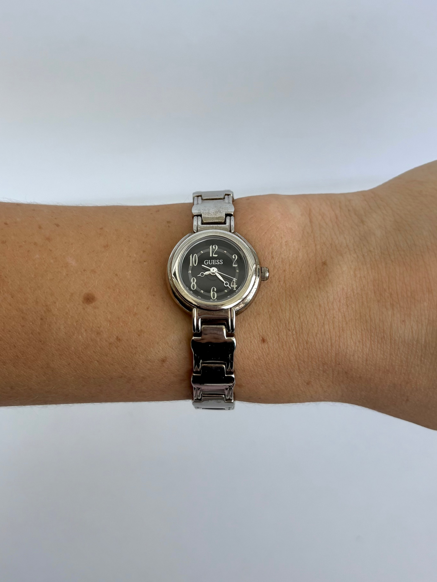 Rare Vintage Guess Silver Round Watch