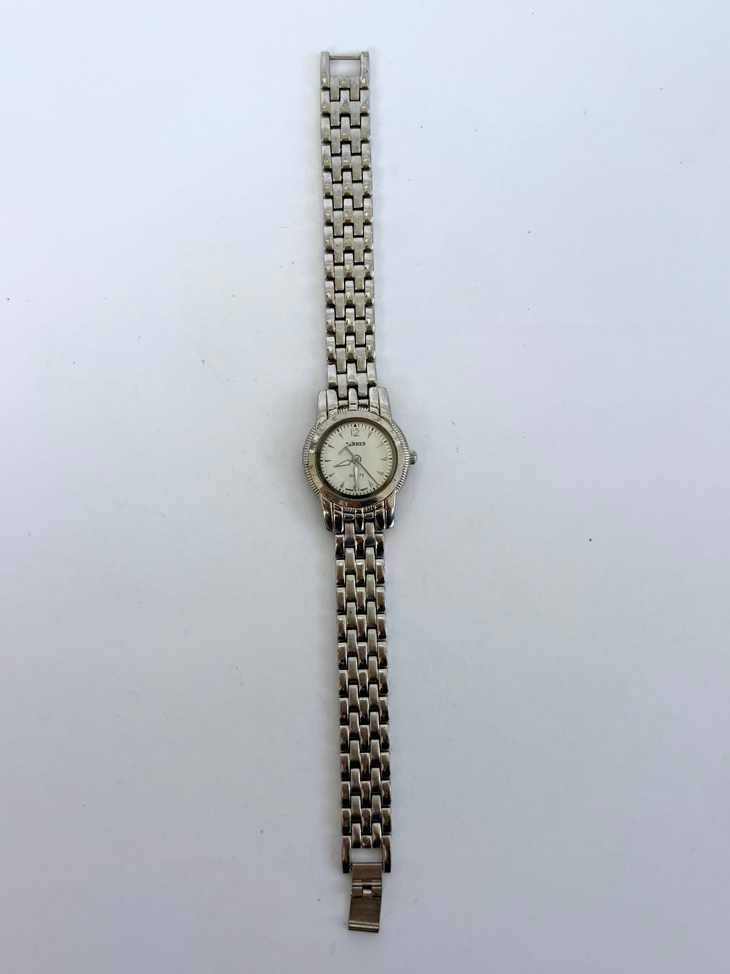 Rare Vintage Classic Round Dial Silver Womens Watch