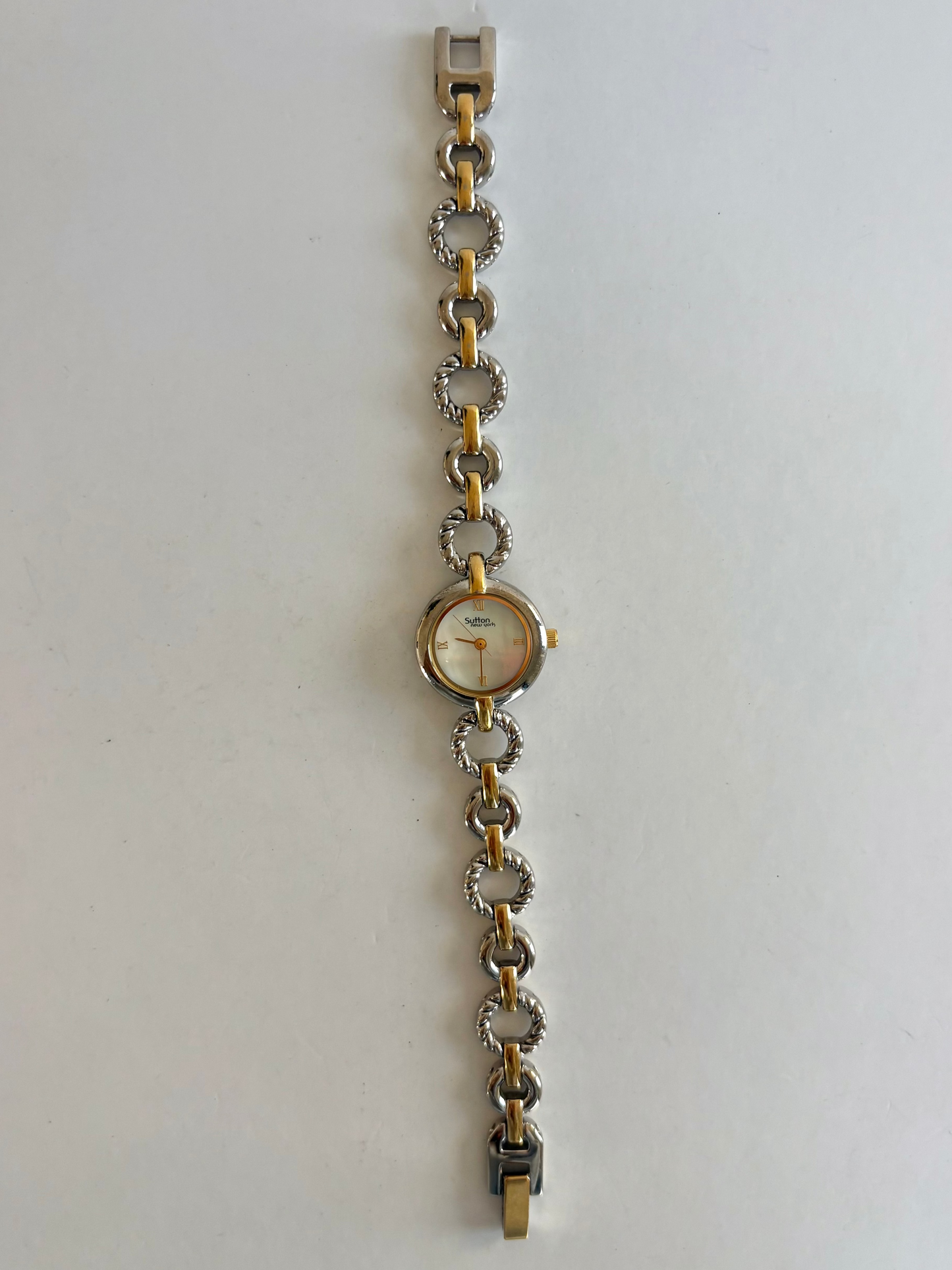 Rare Vintage Loop Detail Gold & Silver Two Toned Dainty Womens Watch