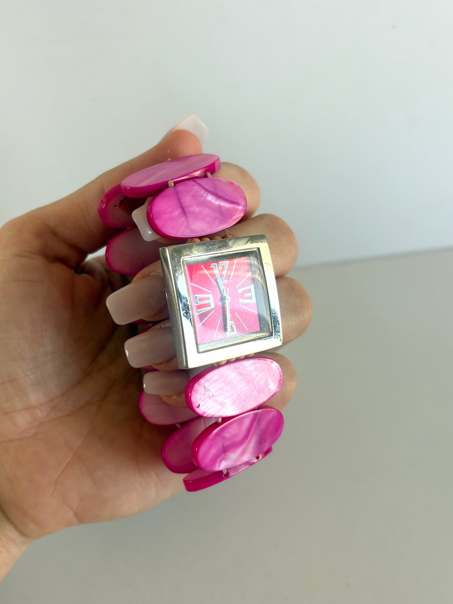 Rare Vintage Retro Pink Detail Womens Watch