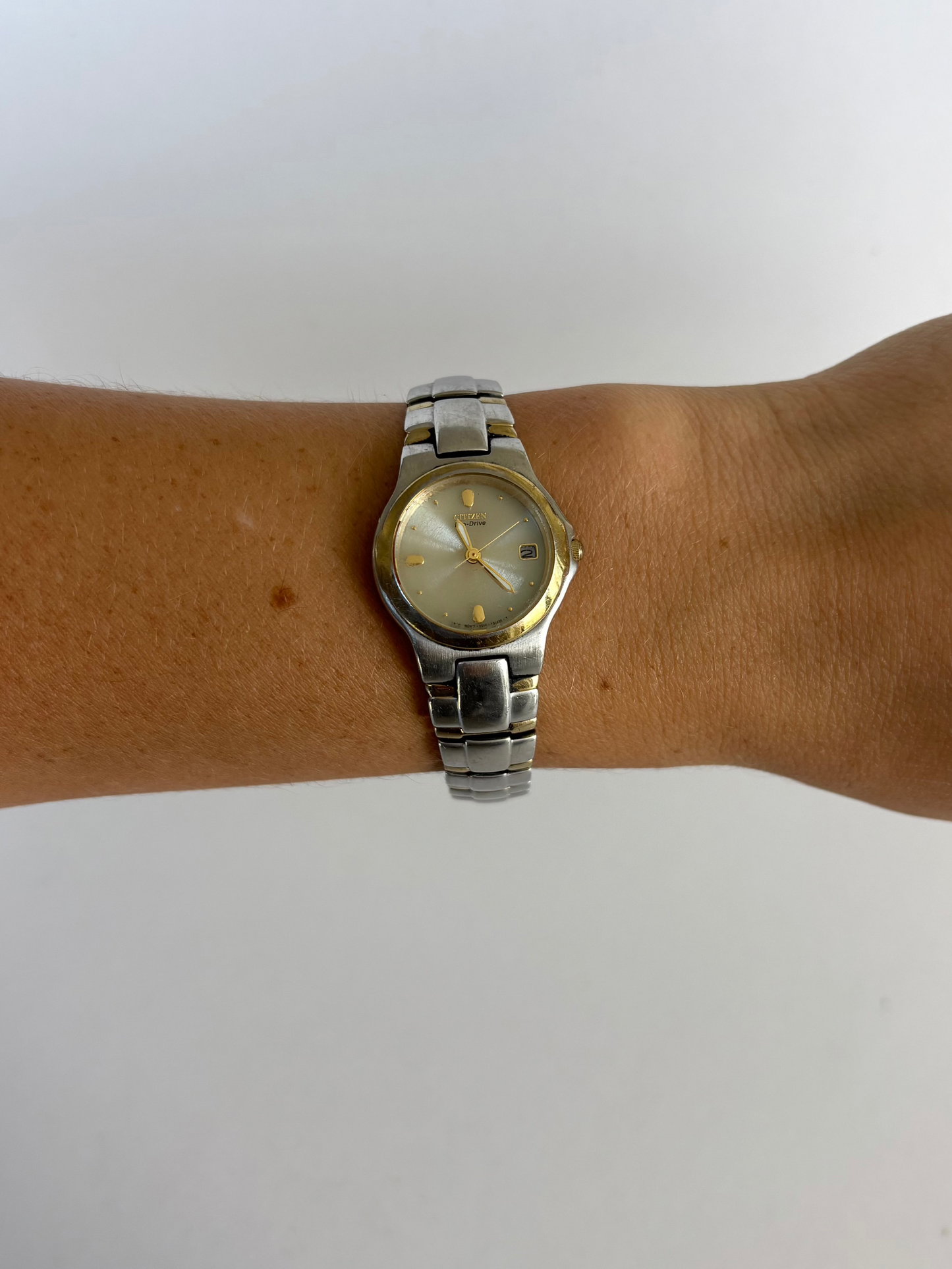 Rare Vintage Circle Two Toned Silver & Gold Watch