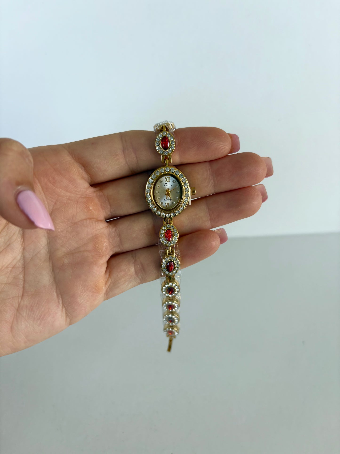 Vintage Gold Red Jewel Small Face Watch