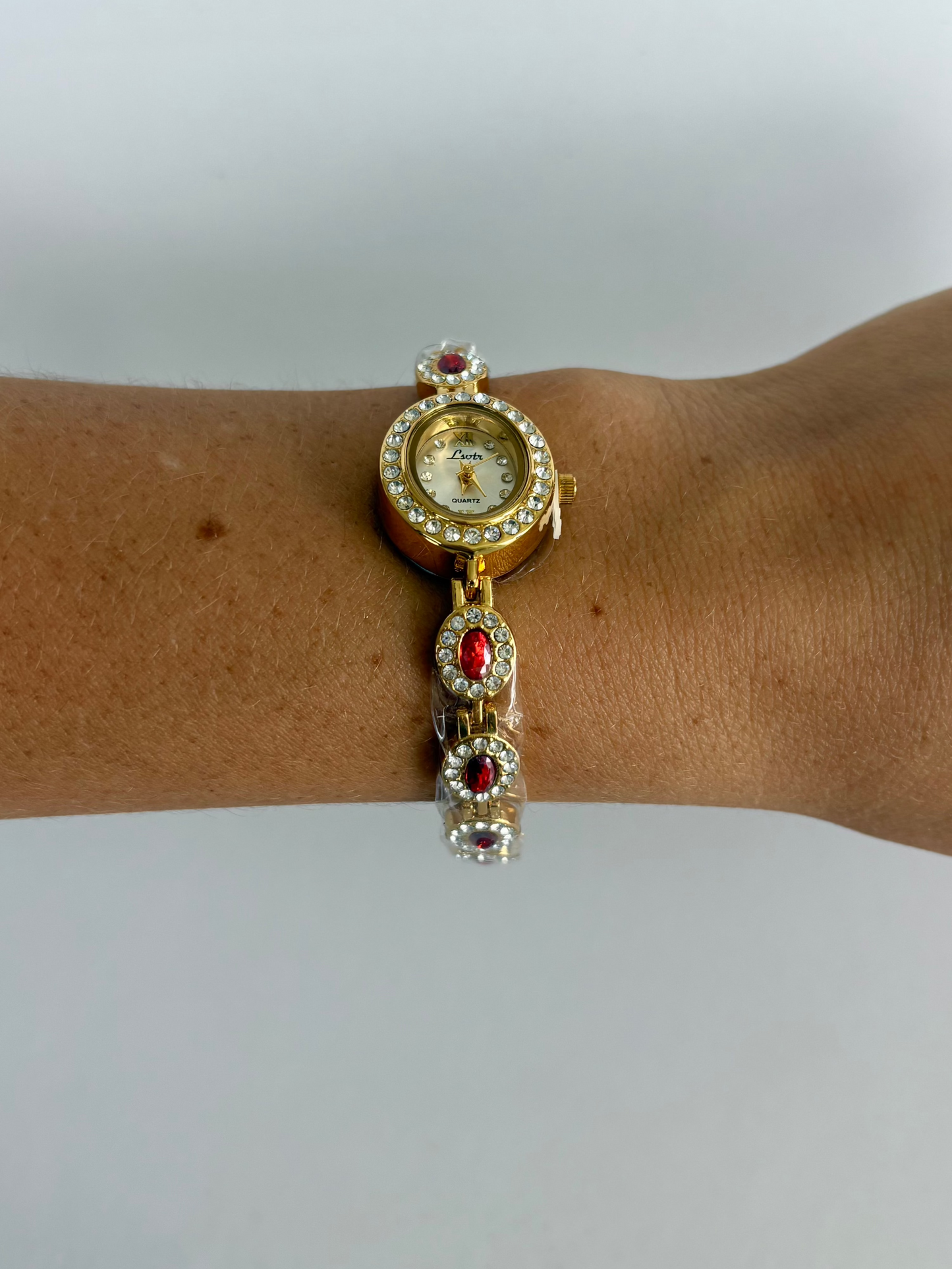 Vintage Gold Red Jewel Small Face Watch