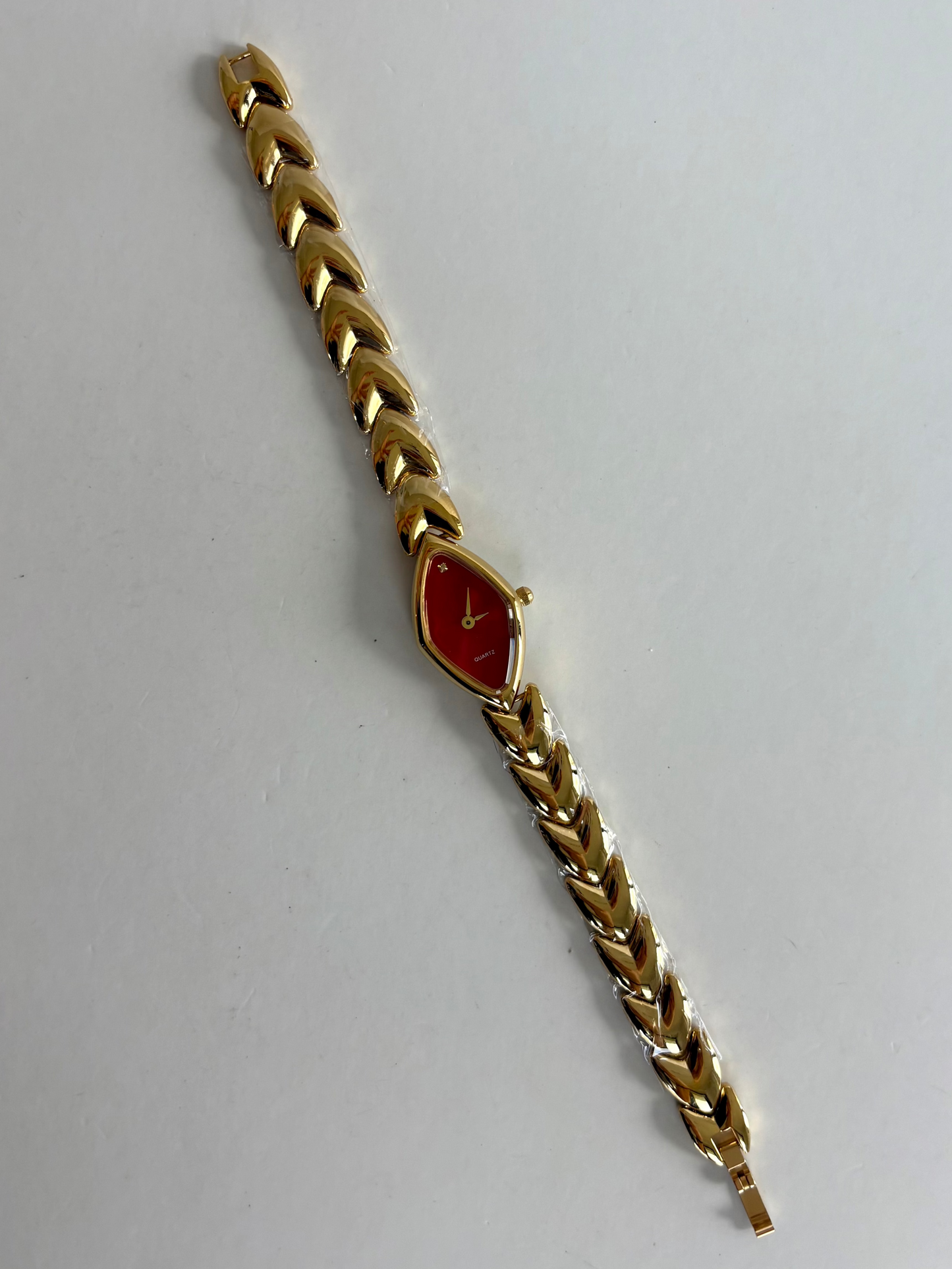 Diamond Geo Red Dial Vintage Gold Toned Womens Watch