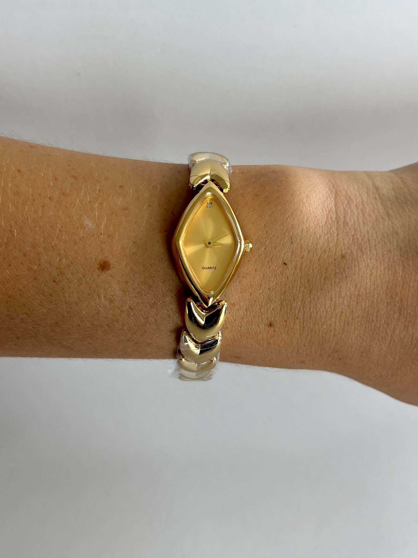 Diamond Geo Gold Dial Vintage Gold Toned Womens Watch