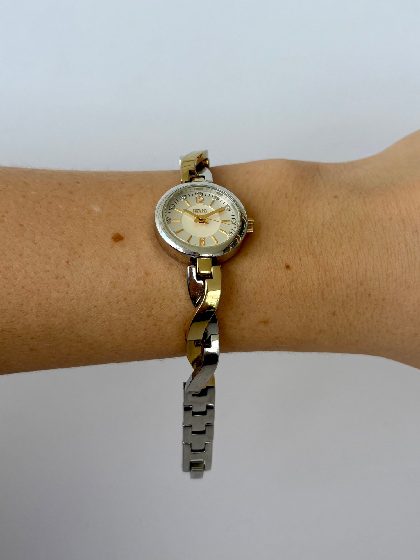 Rare Vintage Twist Two Toned Womens Watch Small Face Silver & Gold