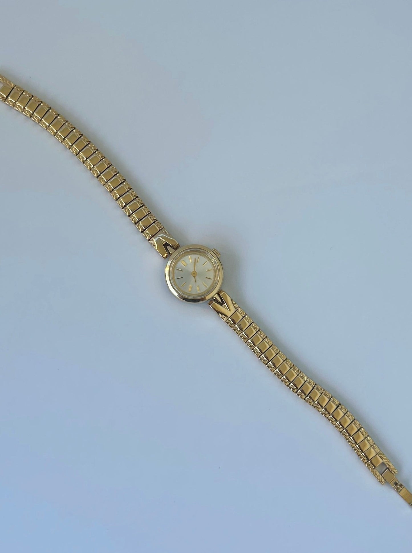 Vintage Snake Dainty Minimalist Gold Womens Watch Small Face