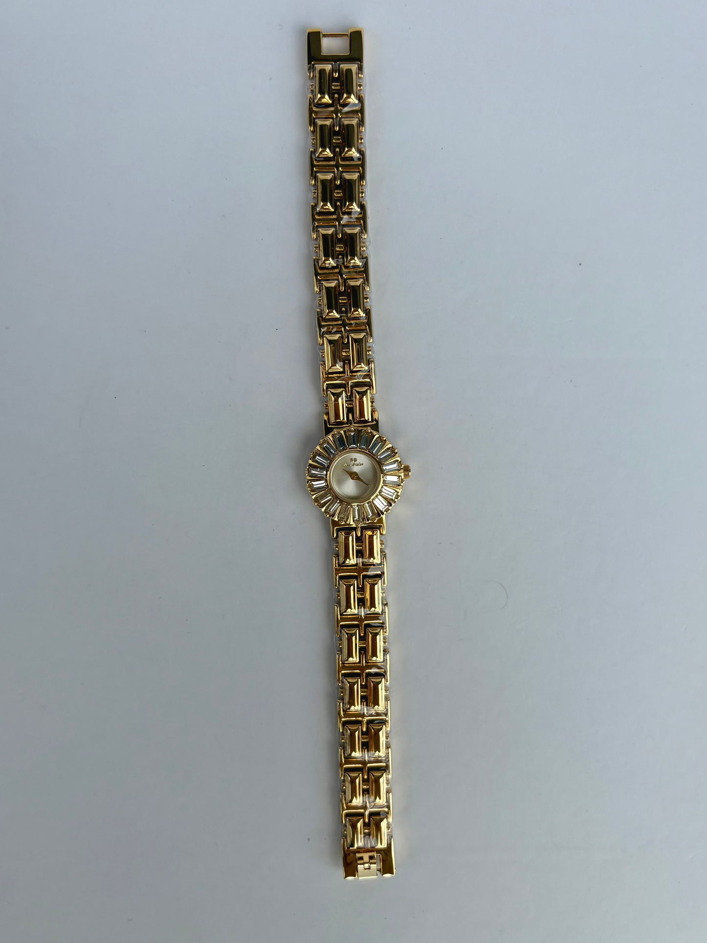 White Dial Crown Minimalist Gold Womens Watch Small Face