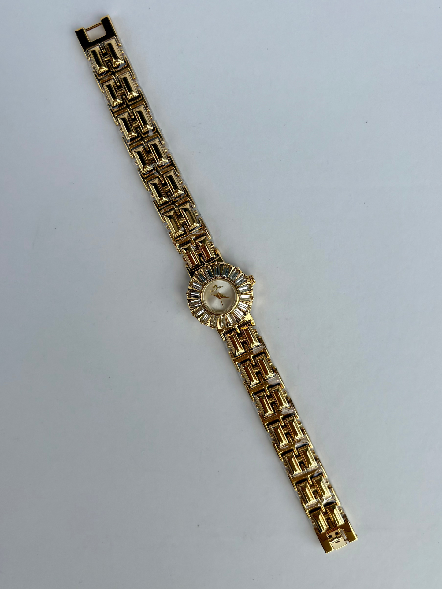 White Dial Crown Minimalist Gold Womens Watch Small Face