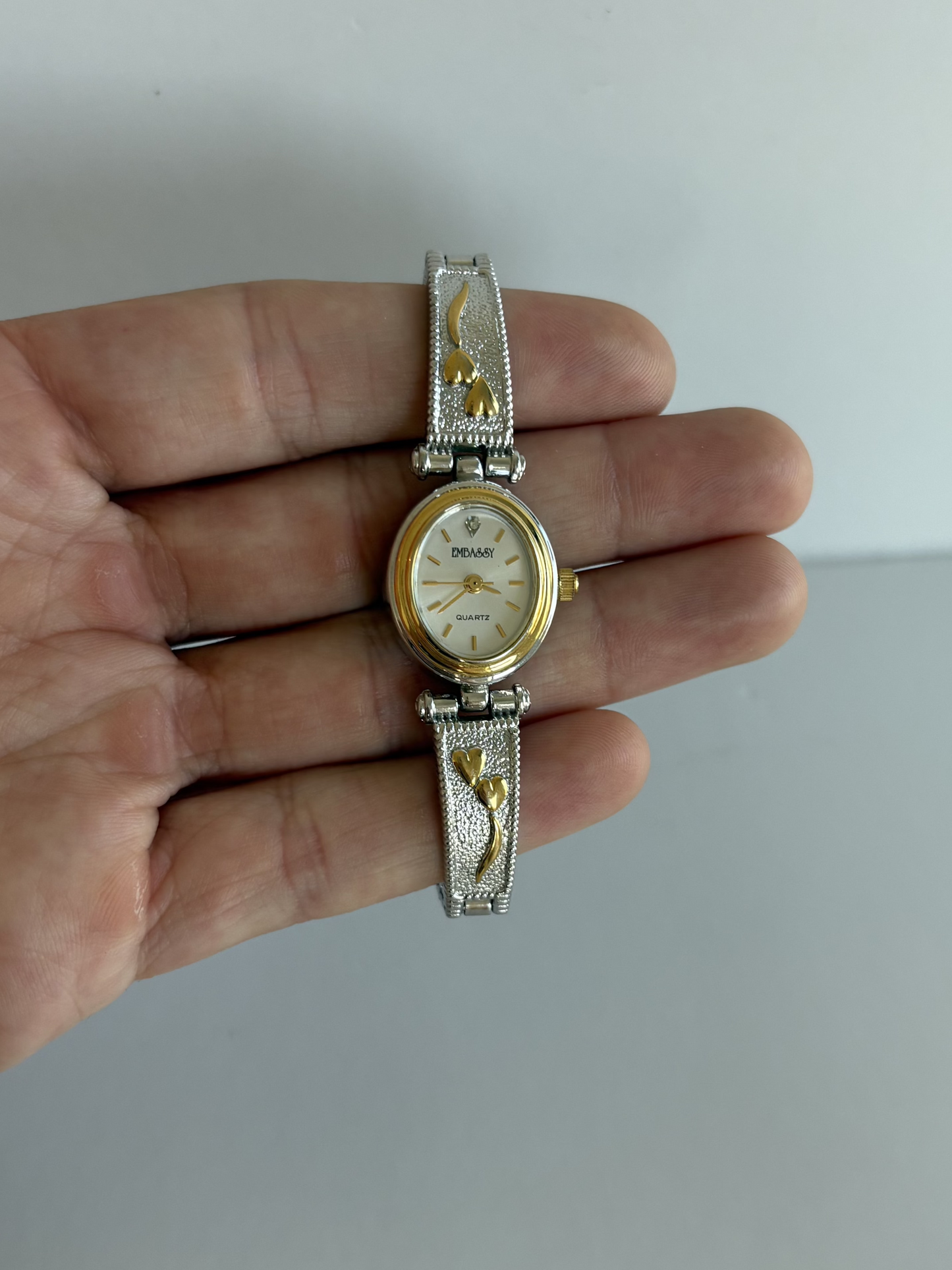 Rare Vintage Dainty Hearts Gold & Silver Two Toned Face Womens Watch