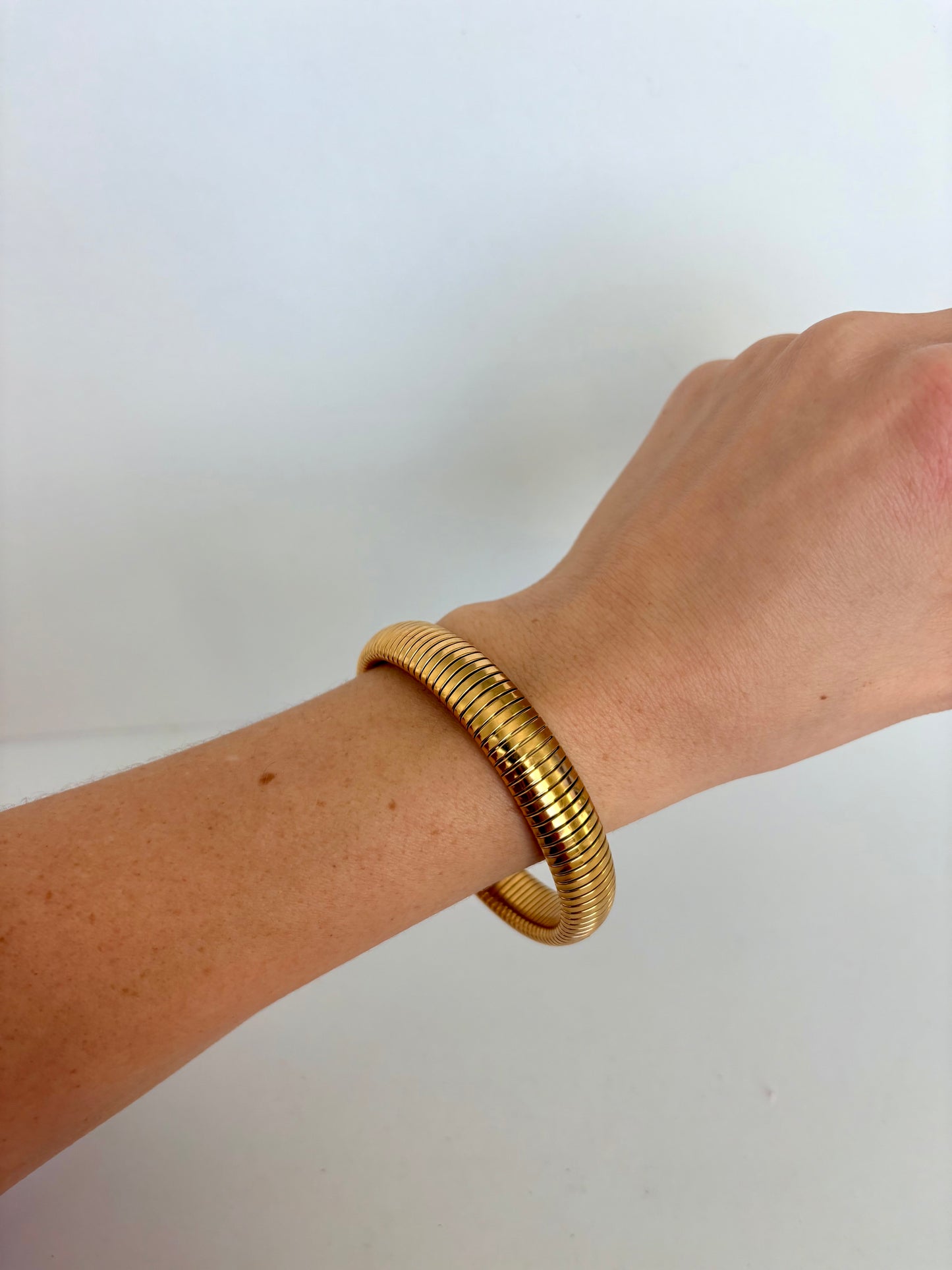 Rare Vintage Gold Stretch Thick&Thin Bangle Set