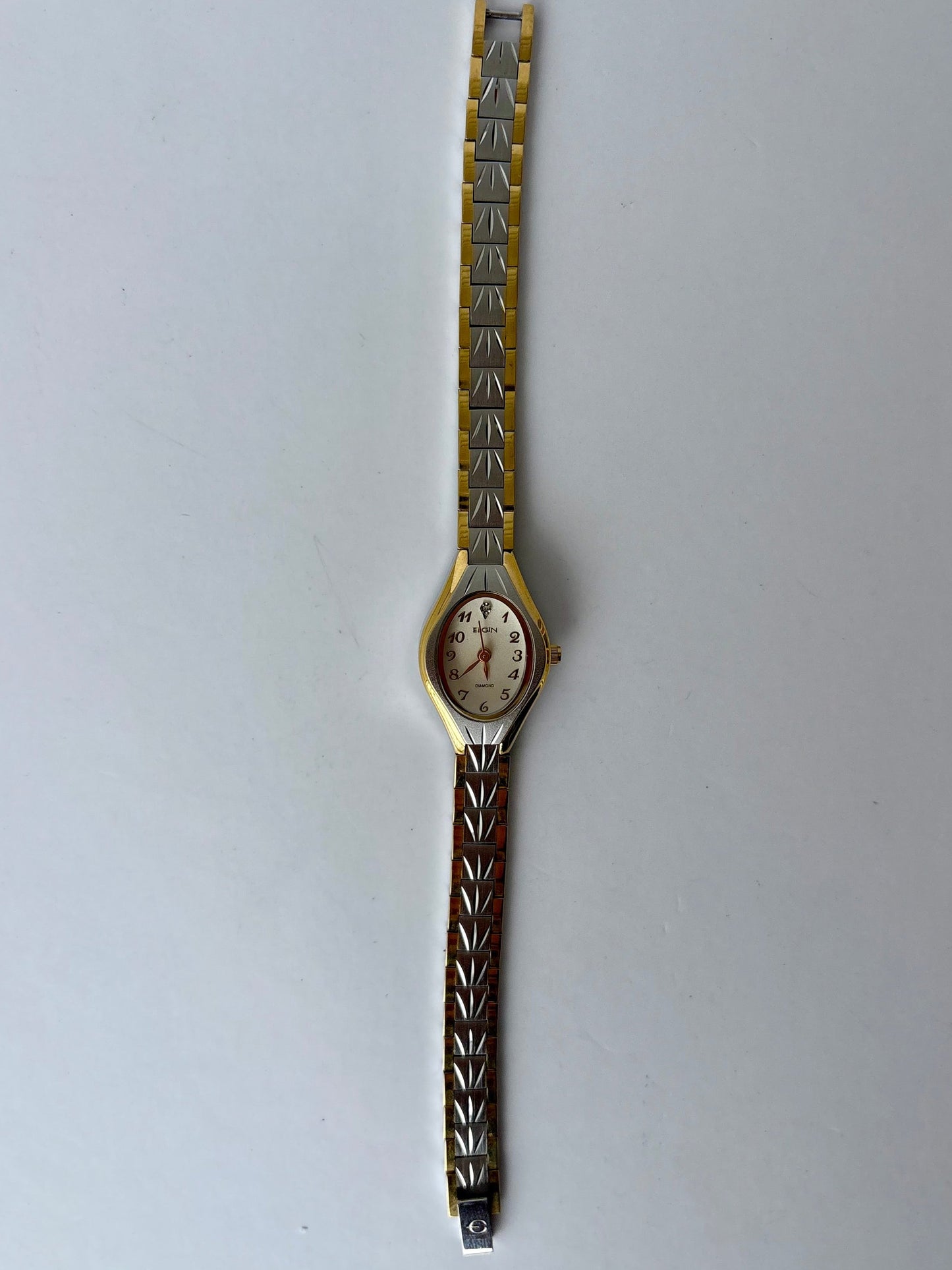 Rare Vintage Dainty Sleek Womens Watch Wristwatch Silver