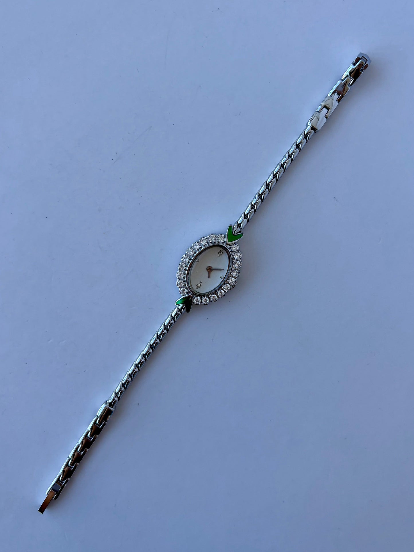 Fairy Green Womens Vintage Quartz Watch Wristwatch Silver Tone