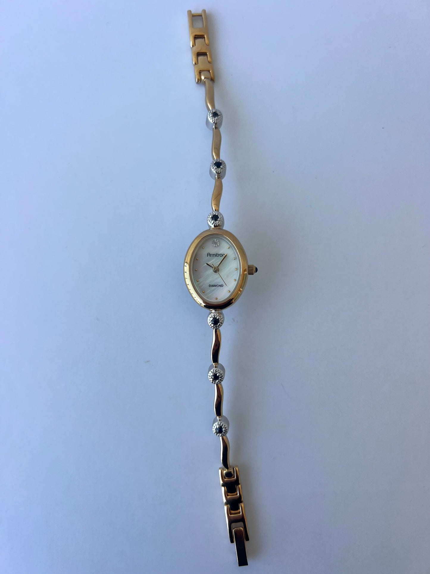 Rare Vintage Oval Black Accent Dainty Womens Watch