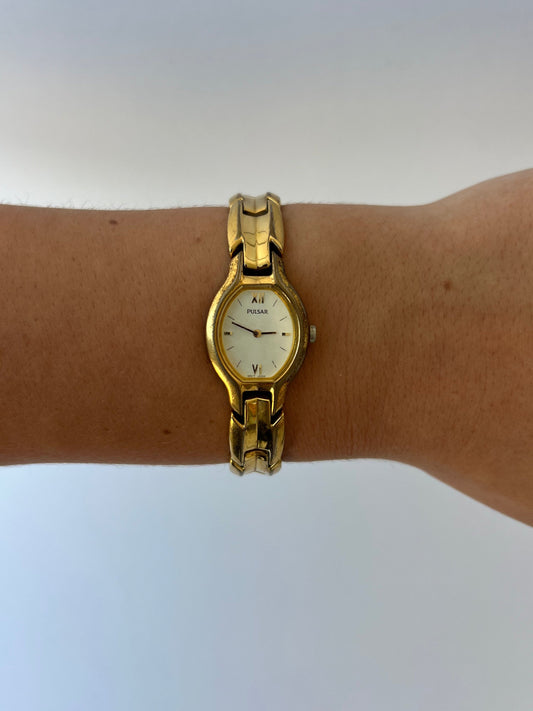 Rare Vintage Silk Womens Watch Wristwatch Gold Tone