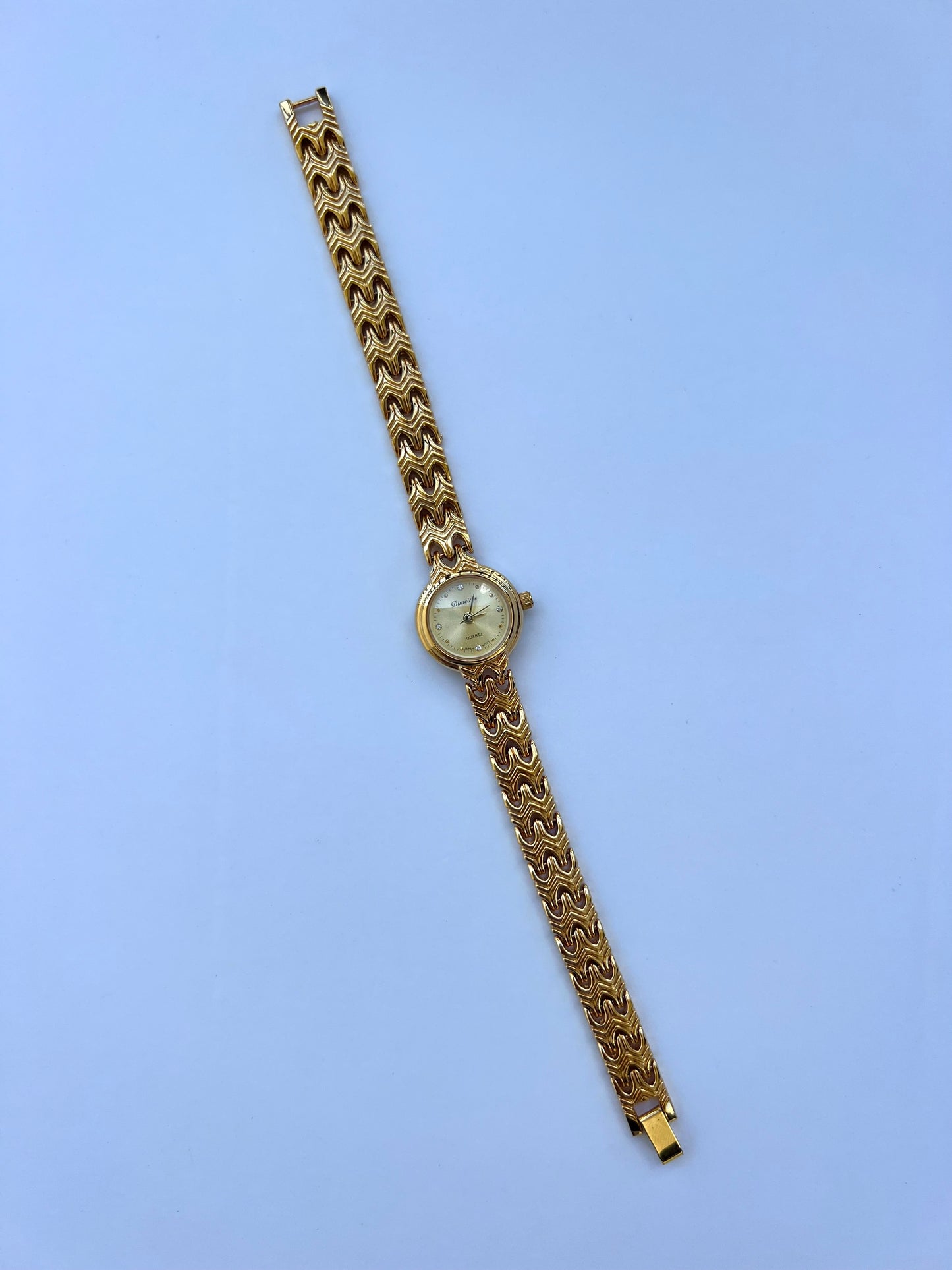 Monte Carlo Womens Circle Classic Vintage Quartz Watch Wristwatch Gold tone