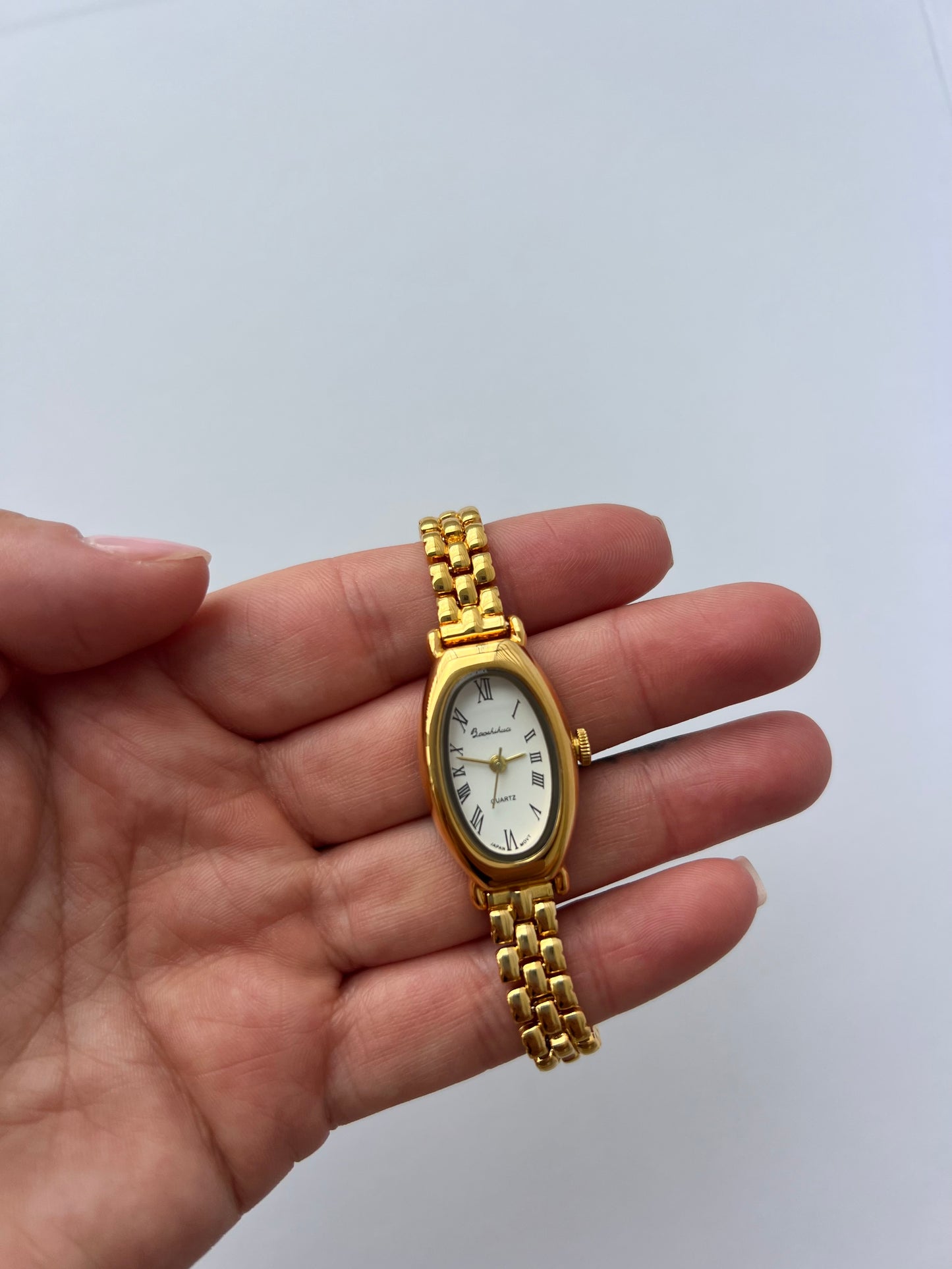 Oval White Vintage Minimalist Gold Womens Watch Small Face