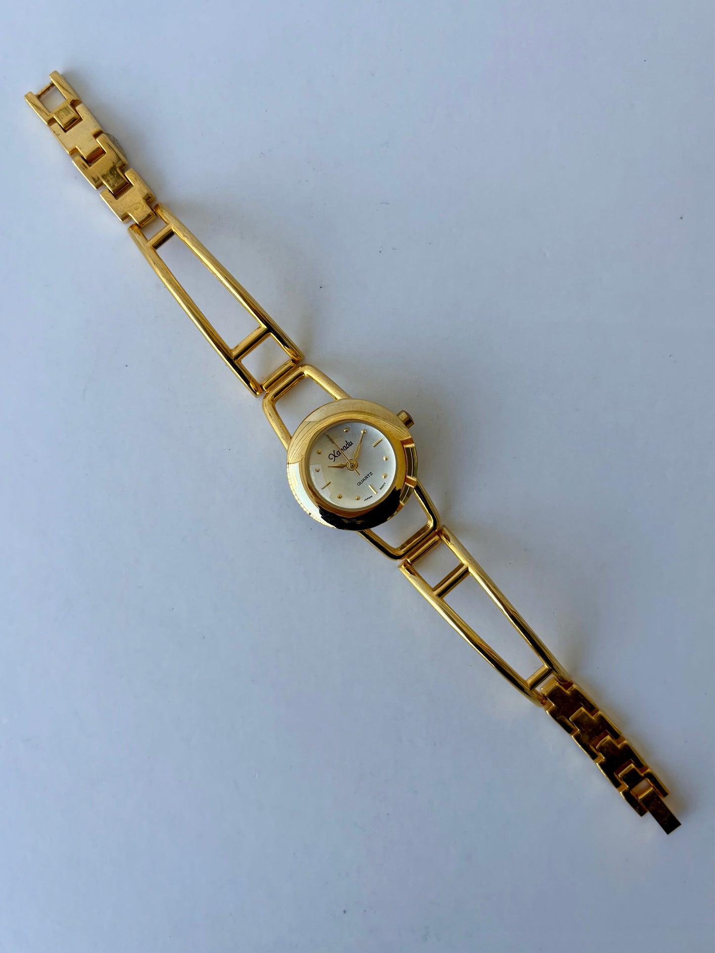 Rare Vintage Simple Gold Toned Womens Watch
