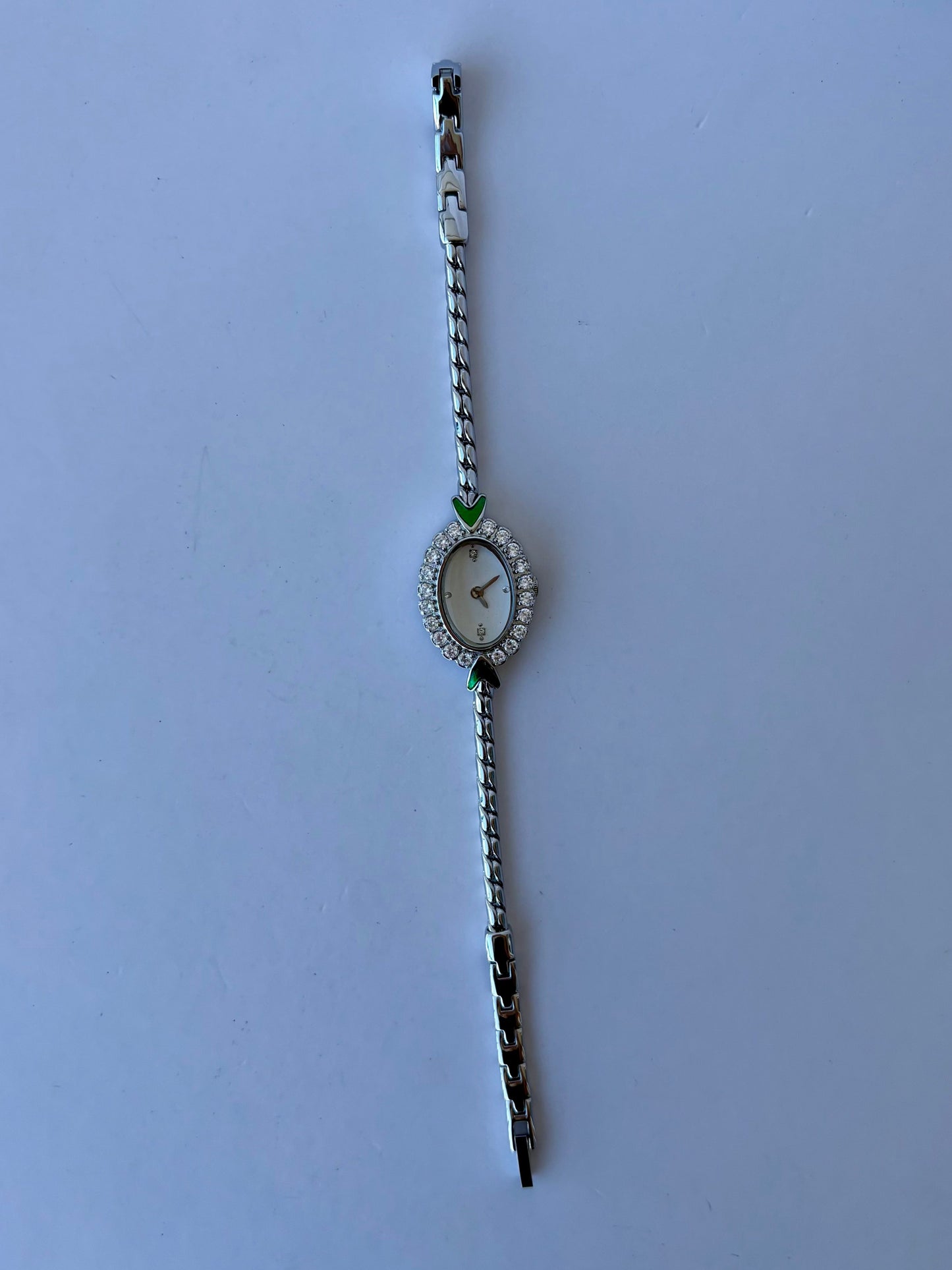 Fairy Green Womens Vintage Quartz Watch Wristwatch Silver Tone