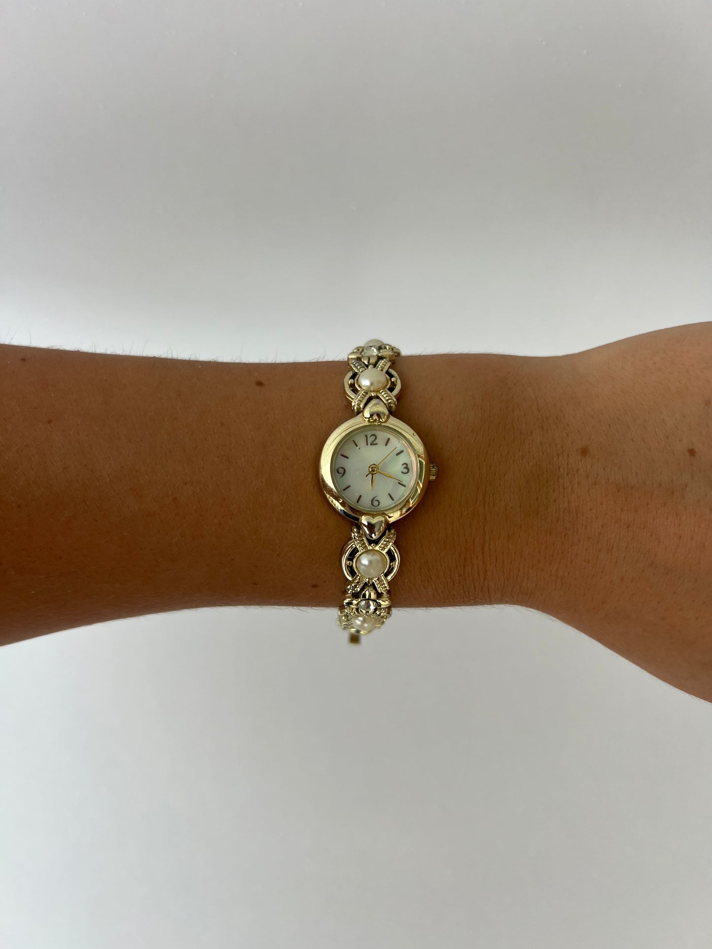 Vintage Pearl Dot Round Face Gold Womens Watch