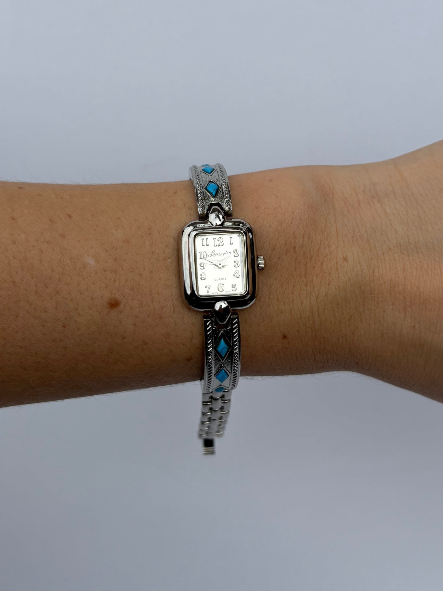 Rare Vintage Turquoise Silver Toned Dainty Womens Watch Wristwatch