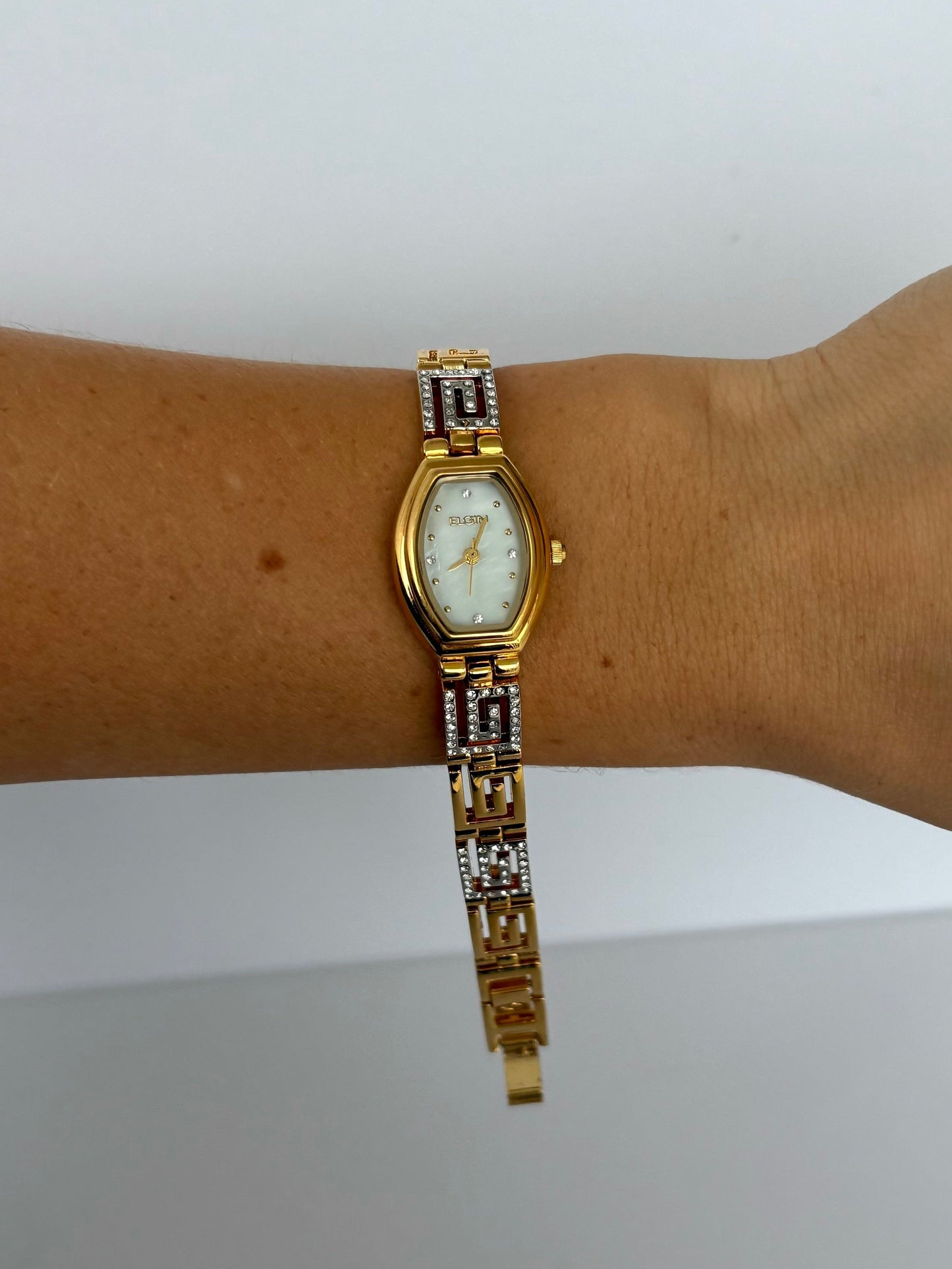 Rare Vintage Dainty Geo Womens Watch Wristwatch Gold