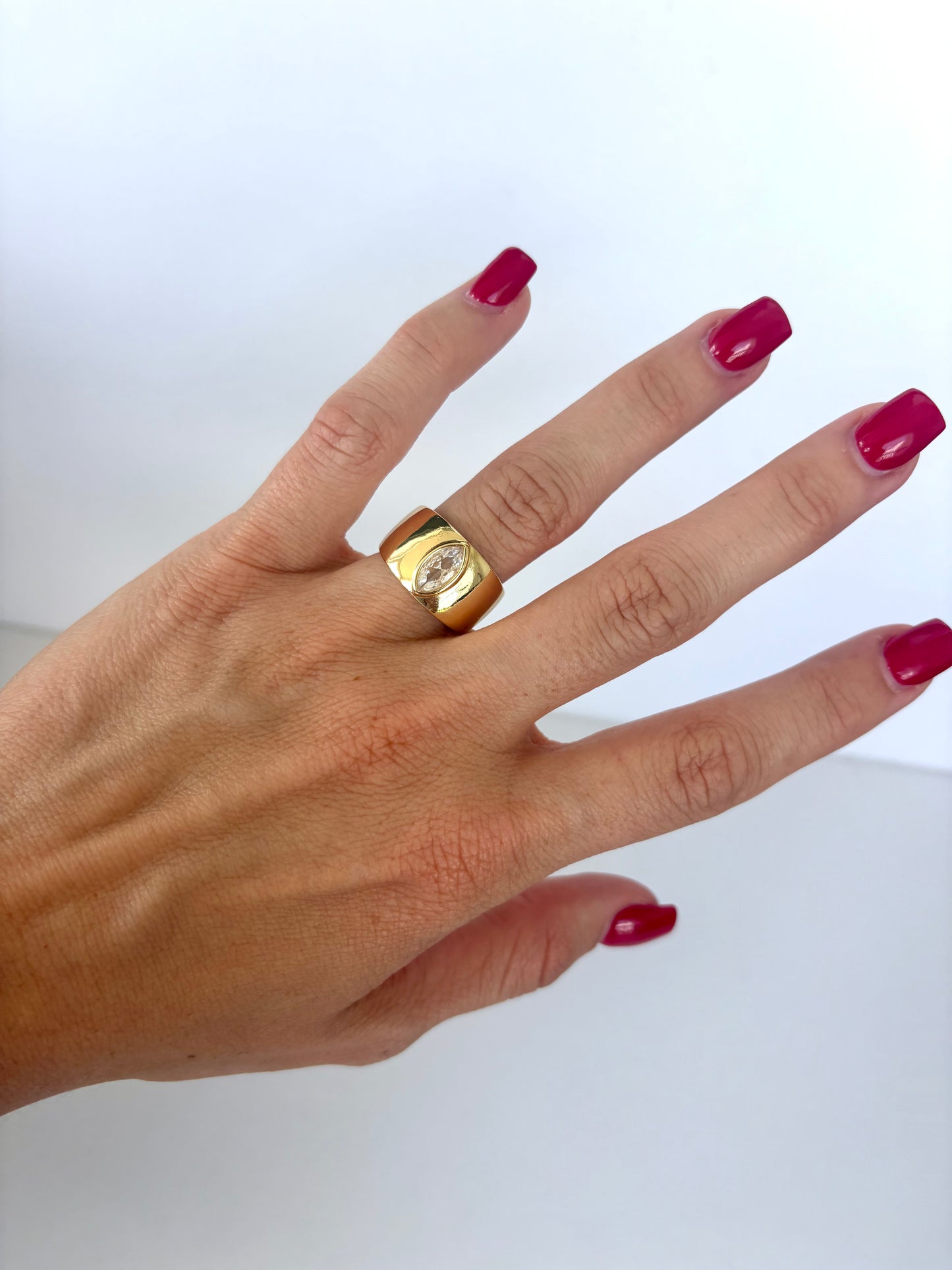 Horizon Diamond Statement Ring Gold
