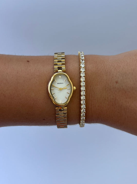 Vintage White Oval Flower Minimalist Gold Womens Watch Small Face