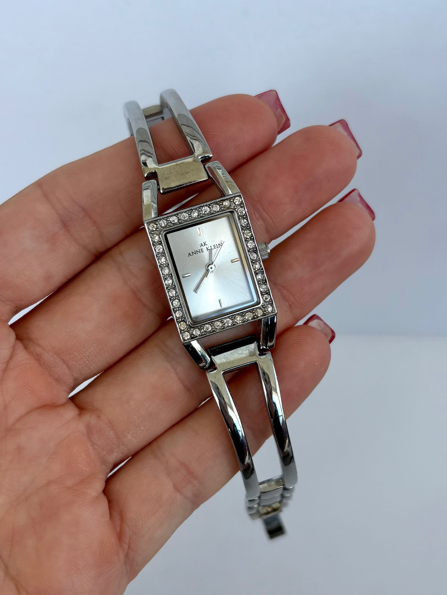 Rare Vintage Silver Toned Rectangle Face Womens Watch