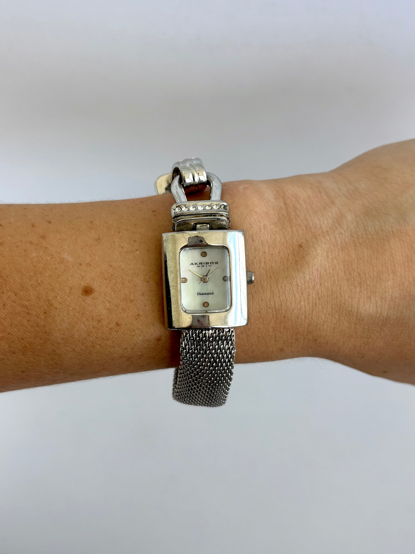 Rare Vintage Silver Toned Chic Unique Womens Watch