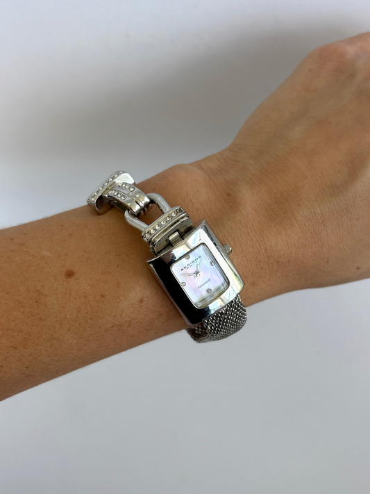 Rare Vintage Silver Toned Chic Unique Womens Watch