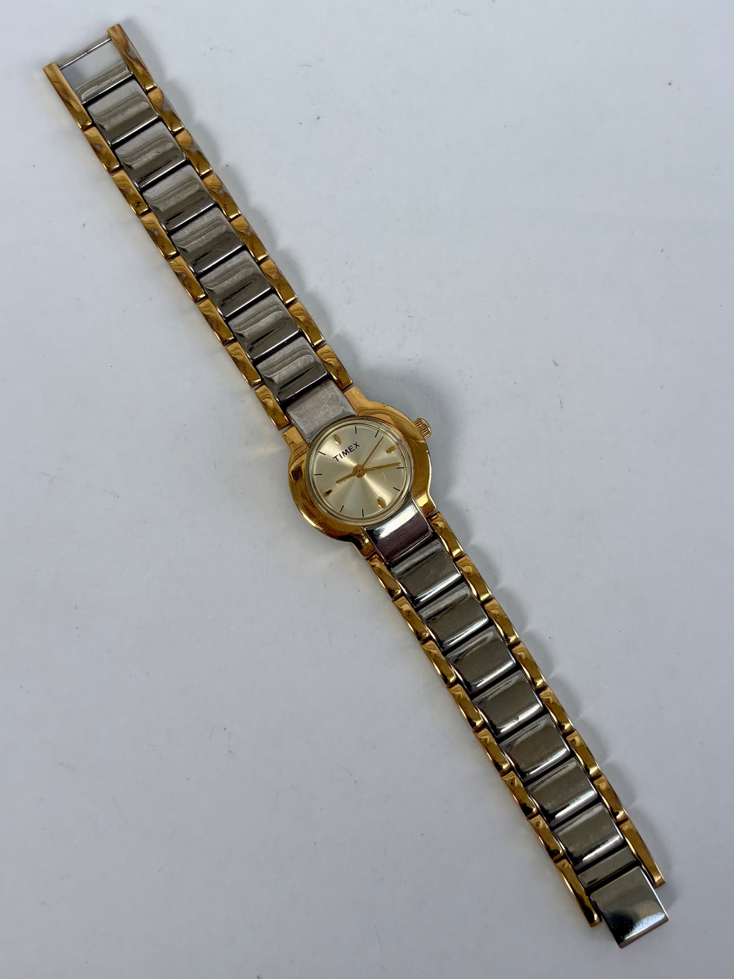 Rare Vintage Round Dial Two Toned Watch