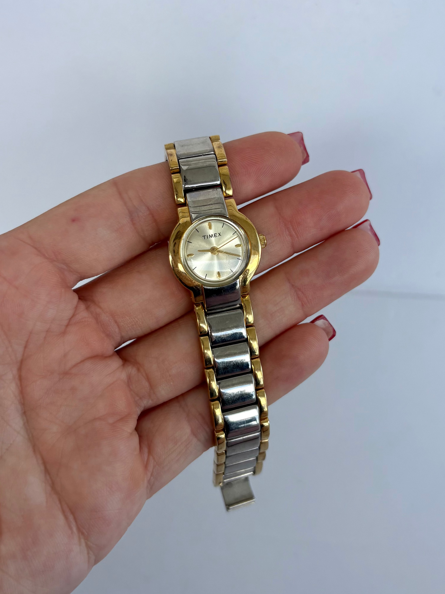 Rare Vintage Round Dial Two Toned Watch