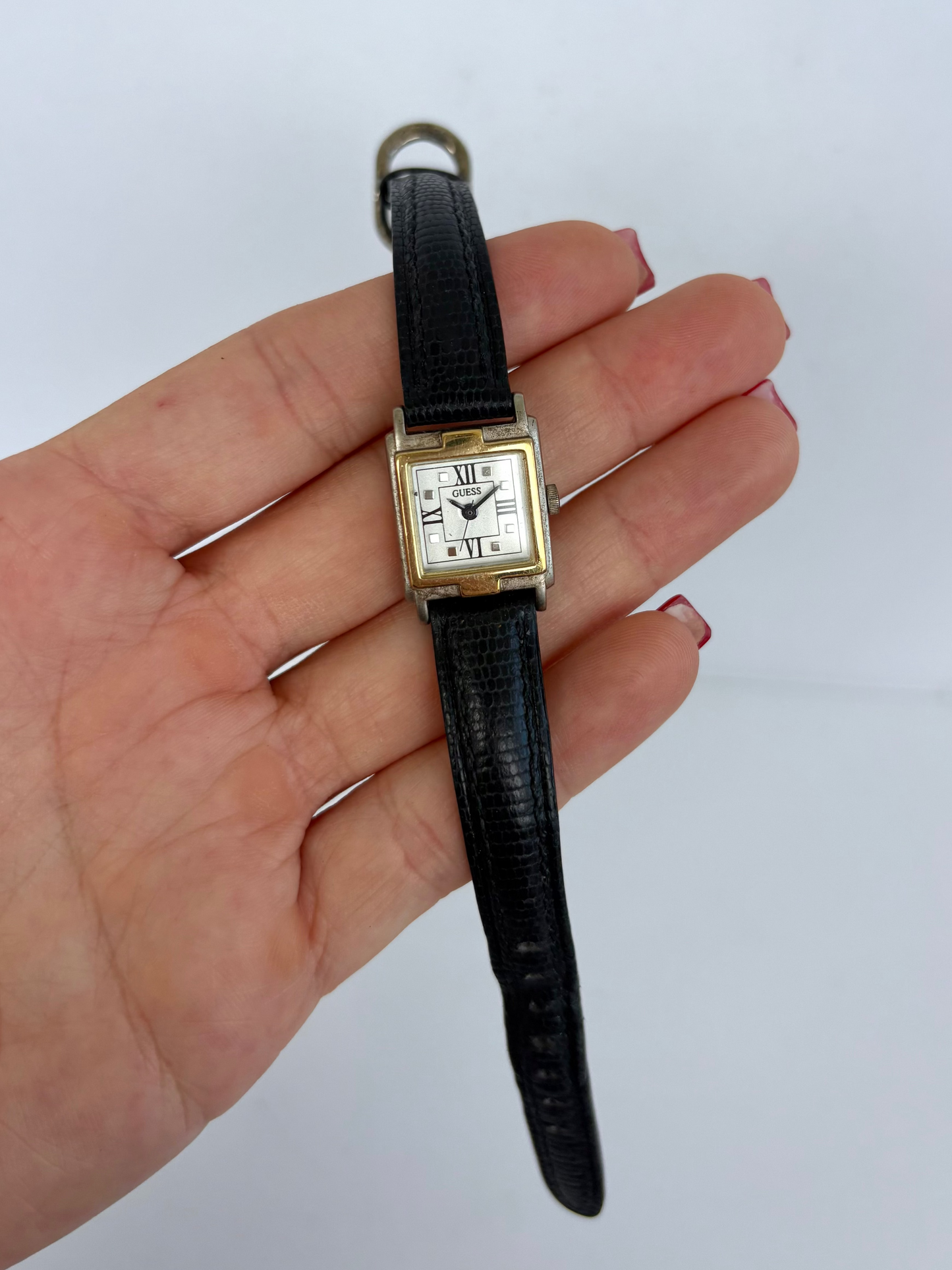Rare Vintage Guess Black Leather Womens Watch
