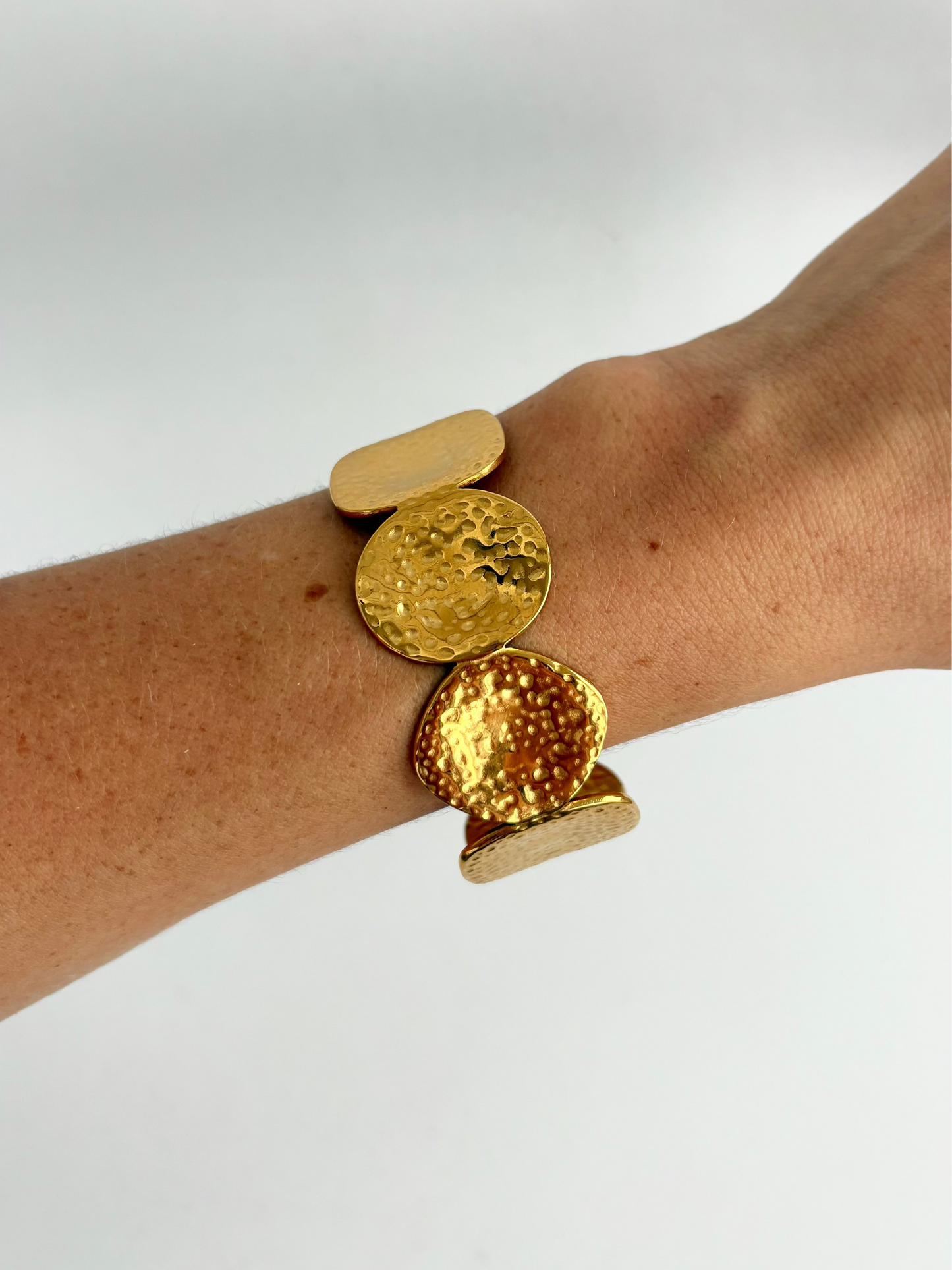 Sun Burst 18k Gold Cuff
