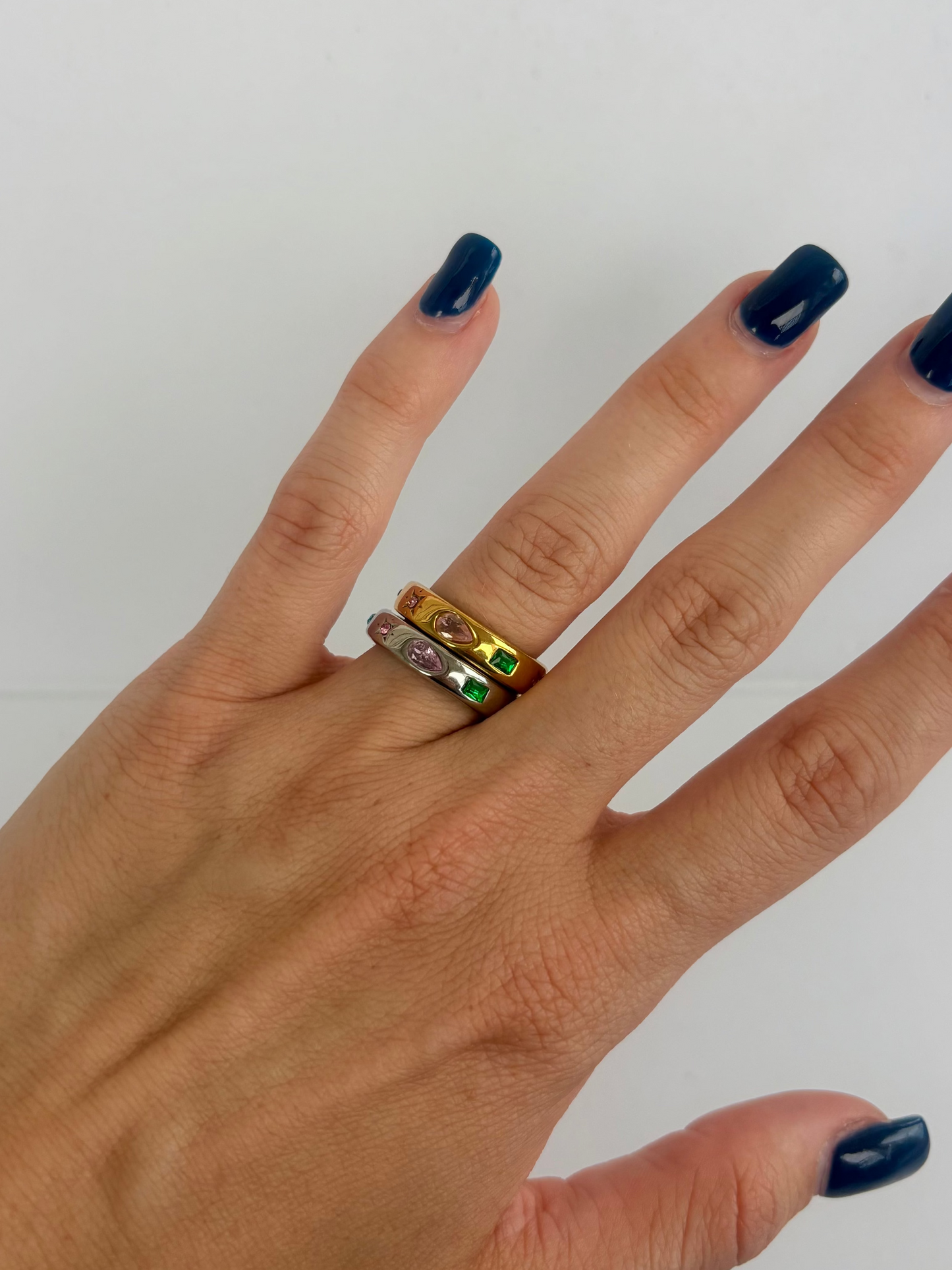 Colorful StarGaze Ring Thin 18k