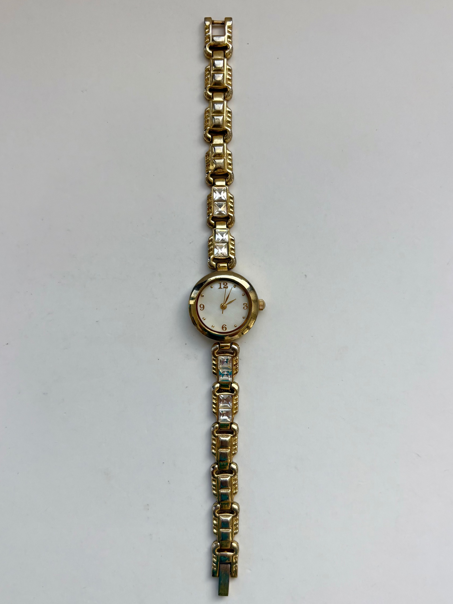 Rare Vintage Circle Diamond Gold Toned Womens Watch