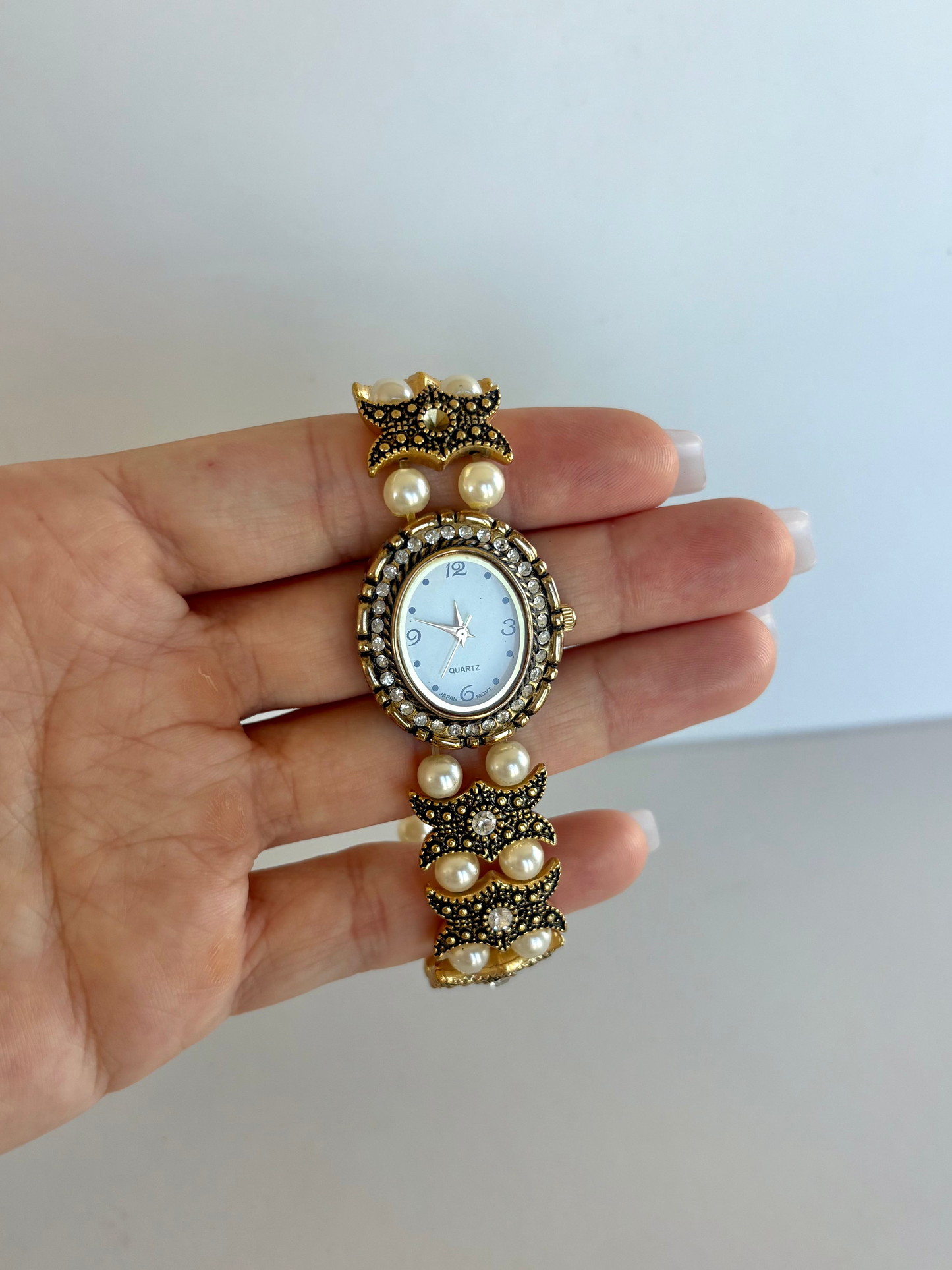 Rare Vintage Gold and Pearl Detail Womens Watch Stretchy
