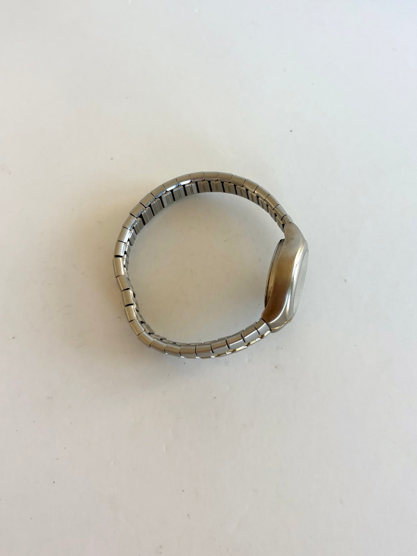 Rare Vintage Two Toned Silver & Gold Womens Watch Stretchy Band