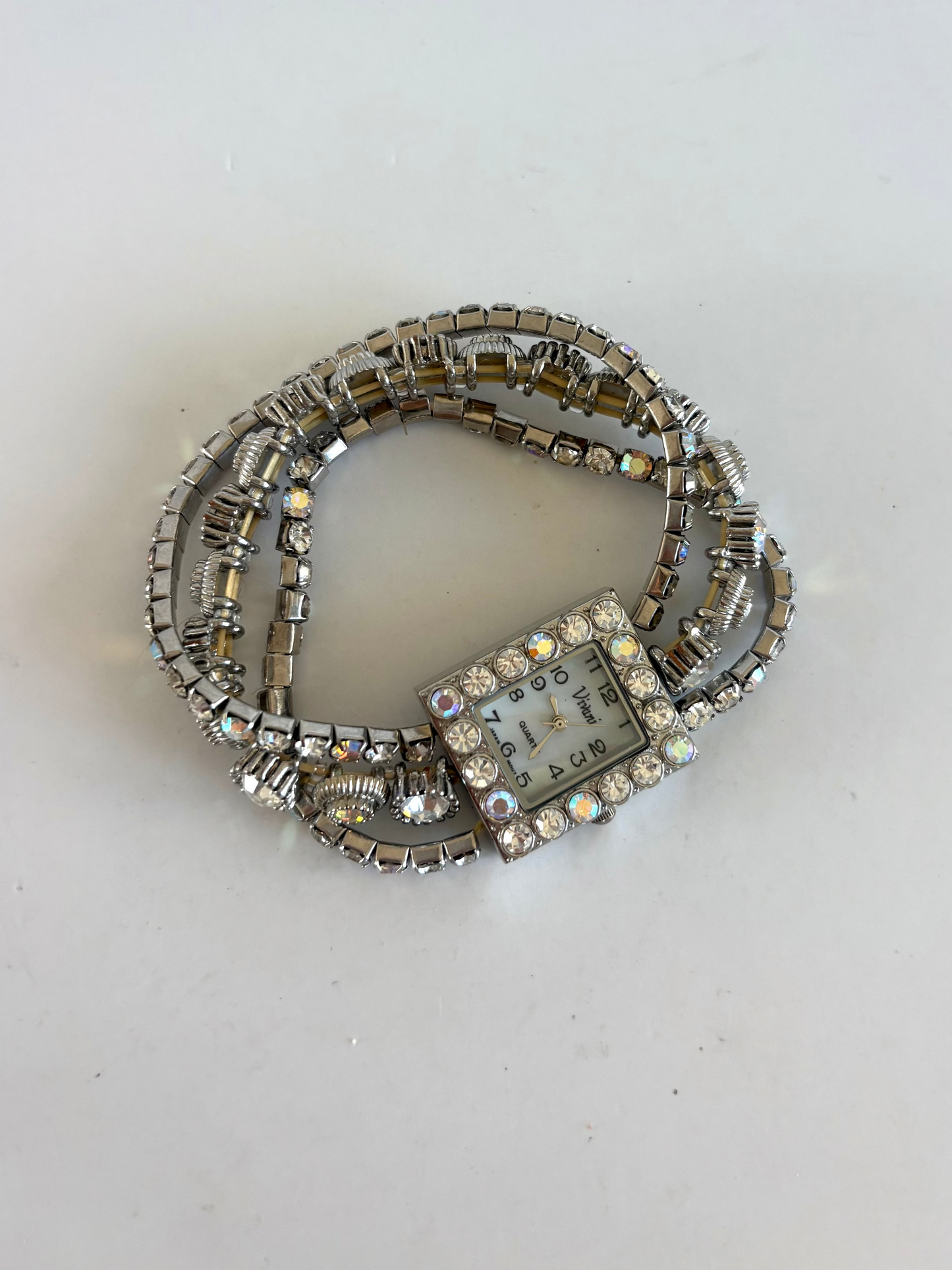 Rare Vintage Retro Crystal Silver Toned Womens Watch