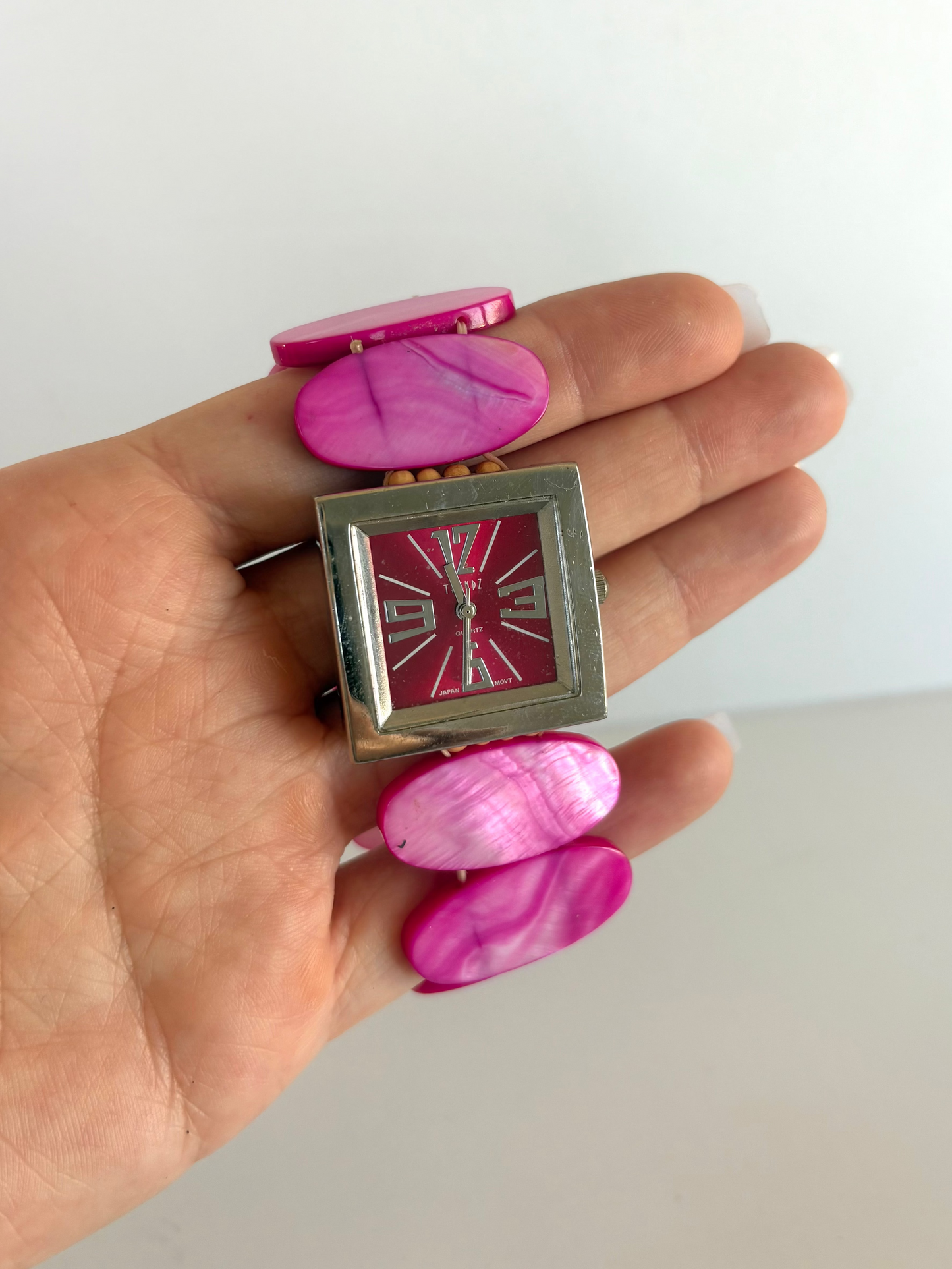 Rare Vintage Retro Pink Detail Womens Watch