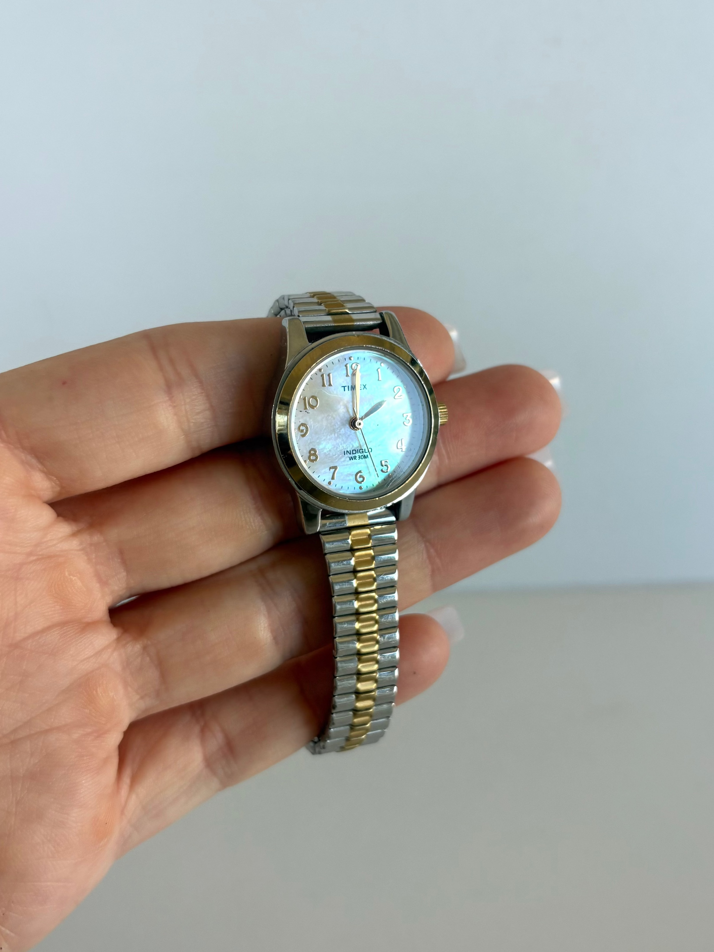 Rare Vintage Two Toned Circle Dial Dainty Womens Watch