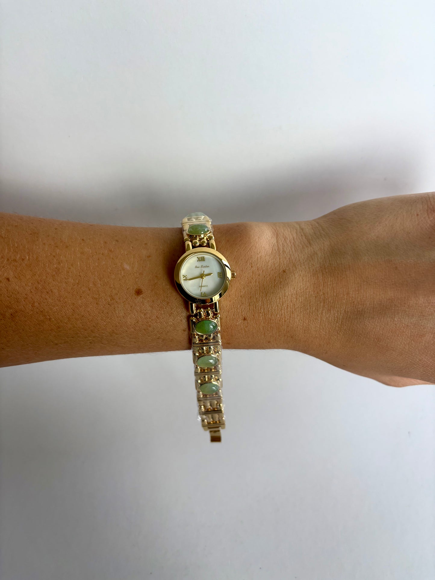 Vintage Gold Face Jade Bar Womens Watch